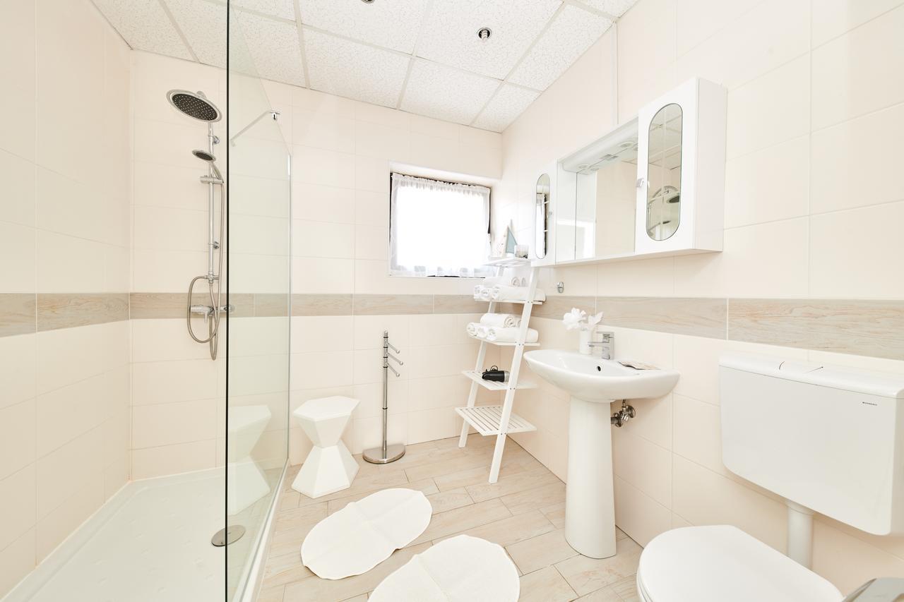 Apartments Gvarda أوماغ المظهر الخارجي الصورة